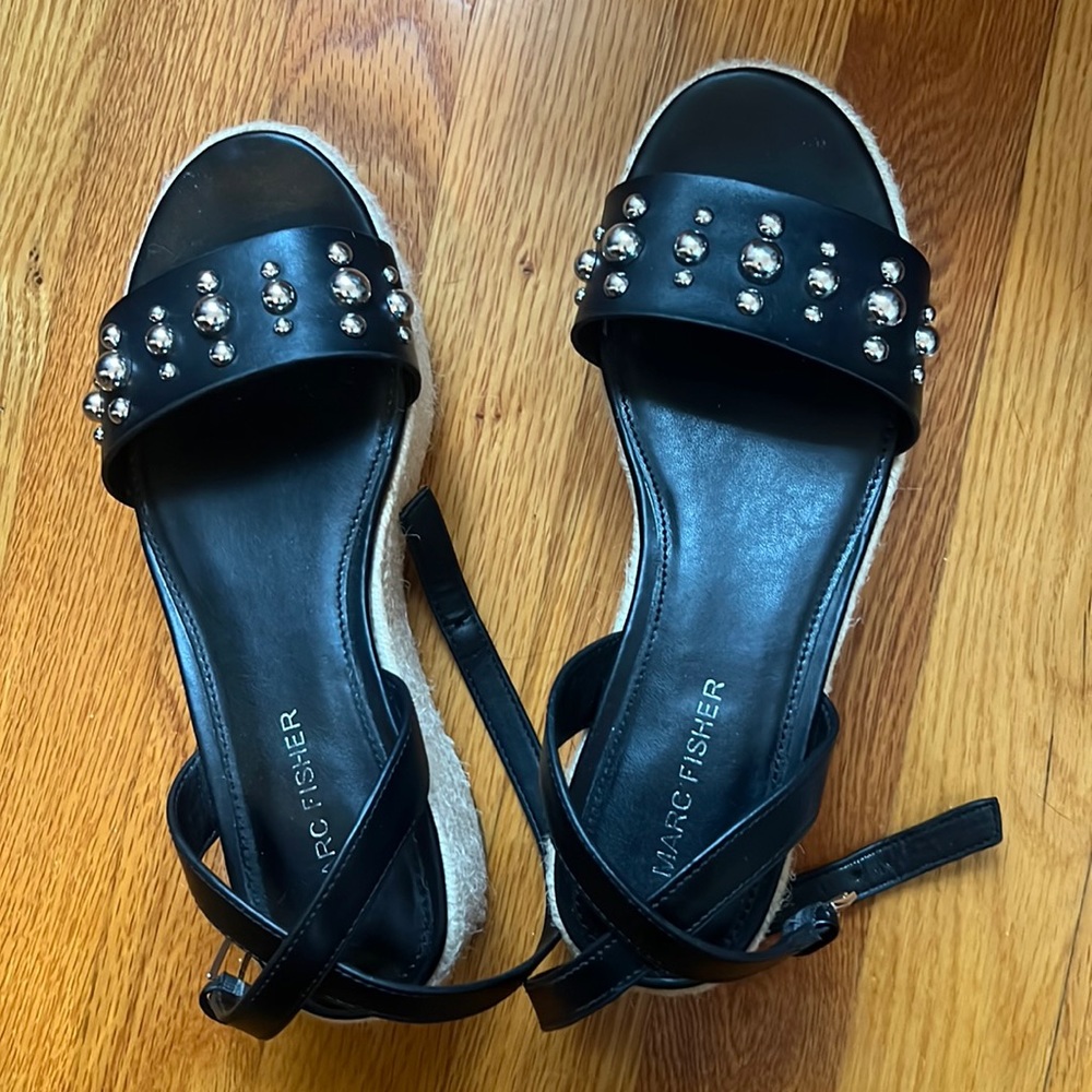 Marc fisher espadrilles